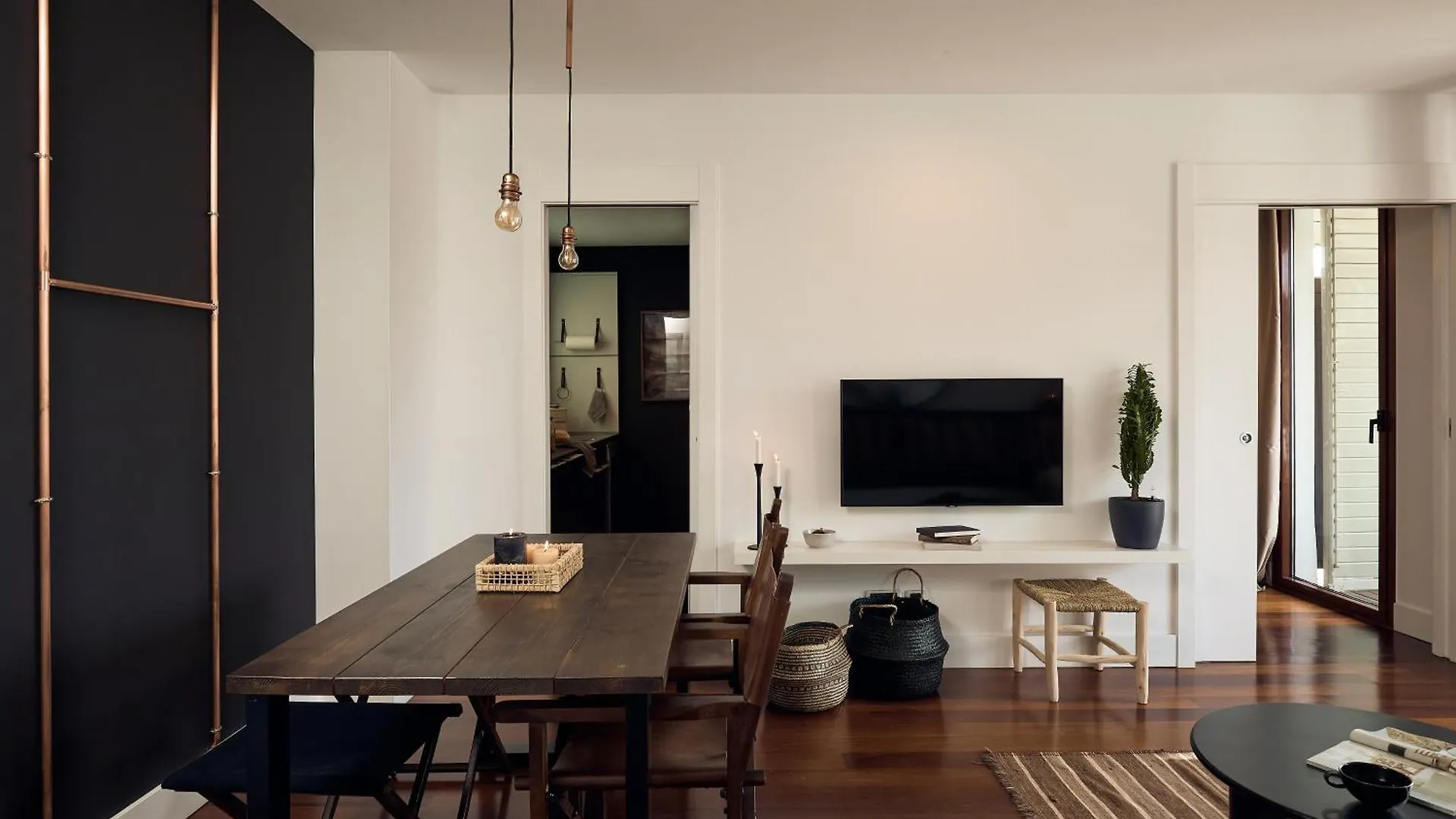 Takla - Two Bedroom Apartment In Diputacion St Барселона